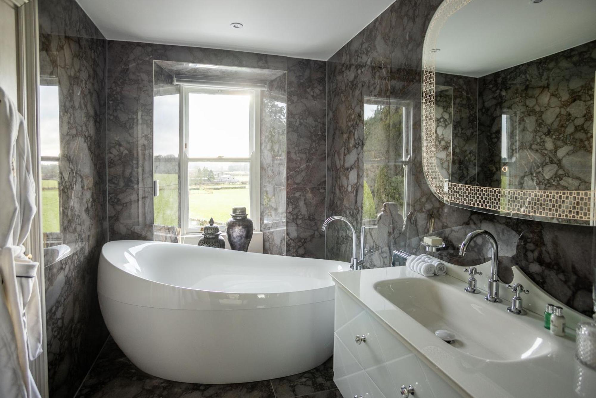 Bed and Breakfast Aynsome Manor Cartmel Esterno foto